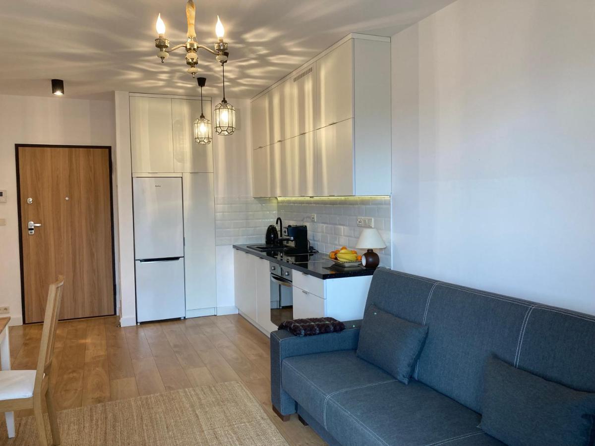 Modern In Centre Of +free Parking Apartament *